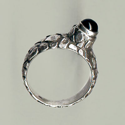 080 – stone ring